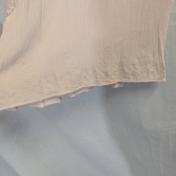 Chloe K Size Small Pink Lacy Tank - Picture 4 of 16